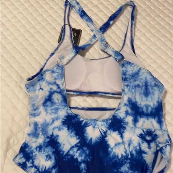 Zaful swimsuit NWT one piece back cross straps IS - Picture 7 of 9